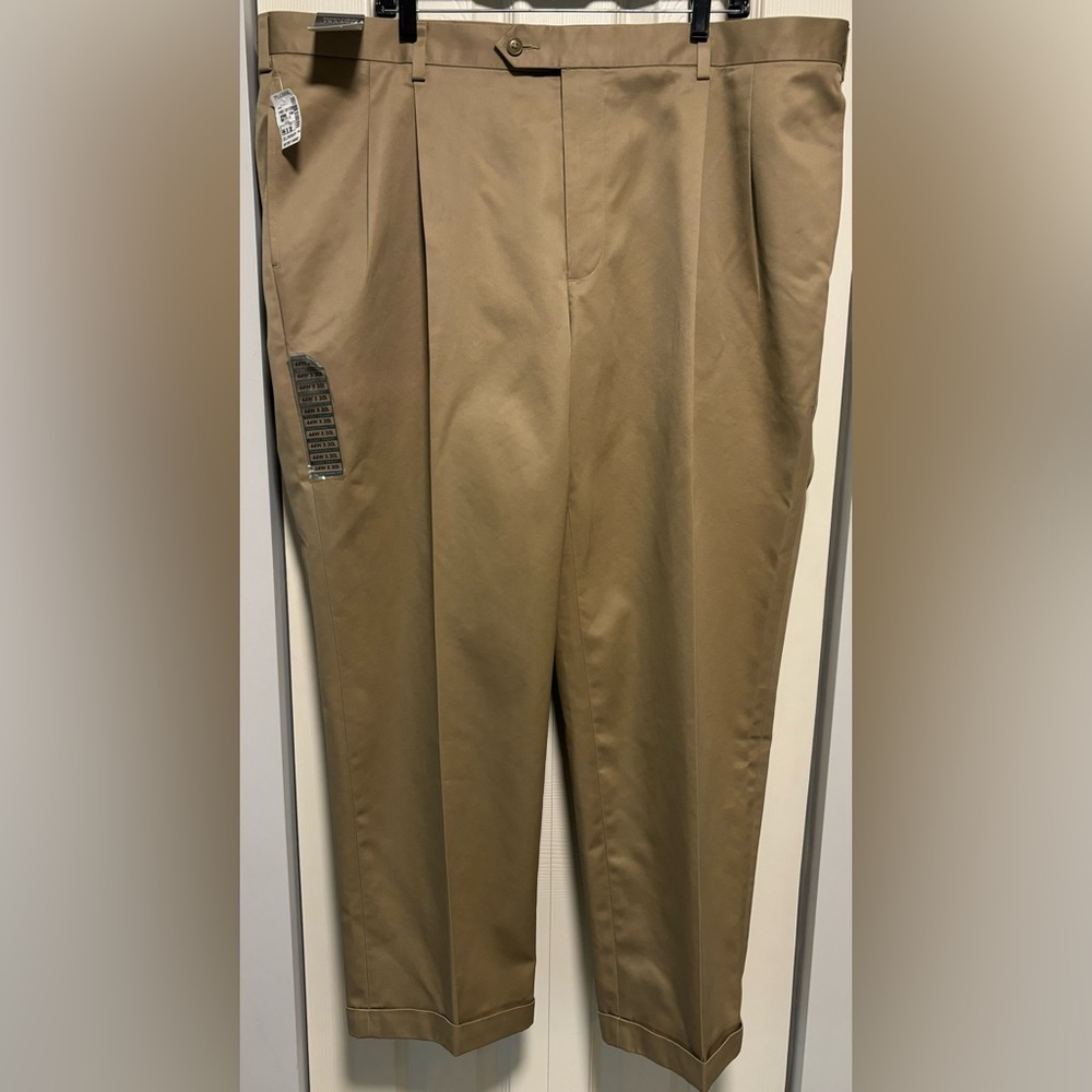 NWT Jos.A. Bank Traveler’s Collection Pleated Front Pants
